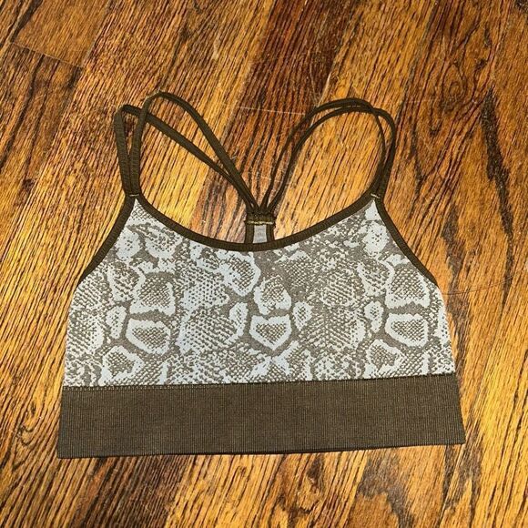 NWOT Bombshell Sportswear Bra - Picture 1 of 4